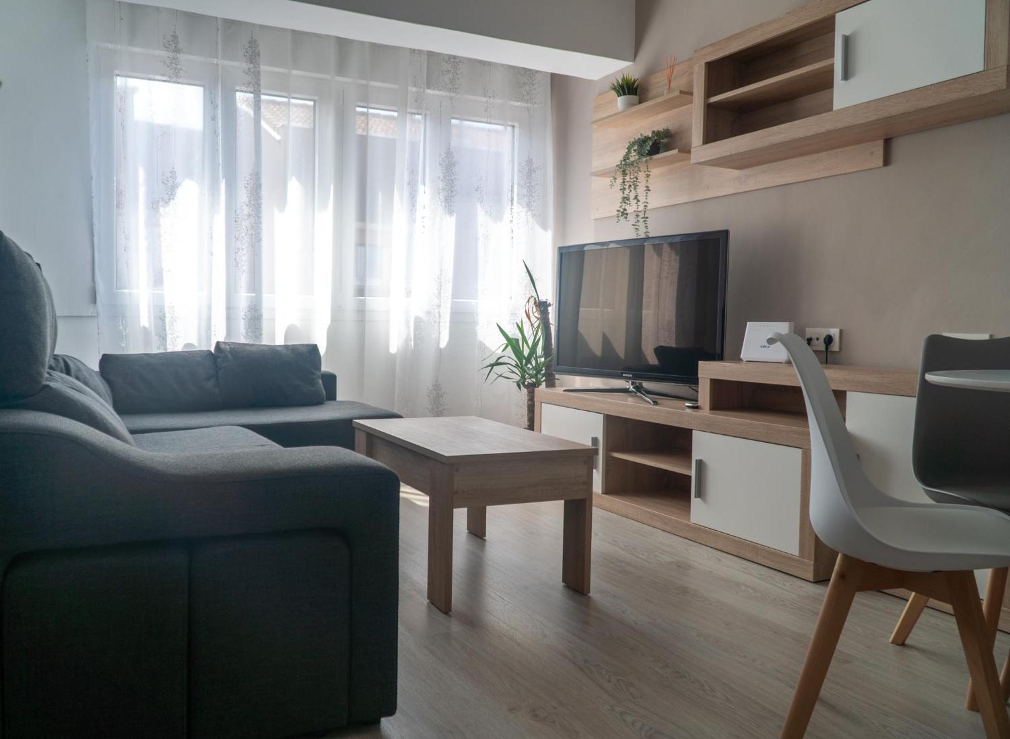 Piso Aviles Centro Parque Ferrera ภายนอก รูปภาพ